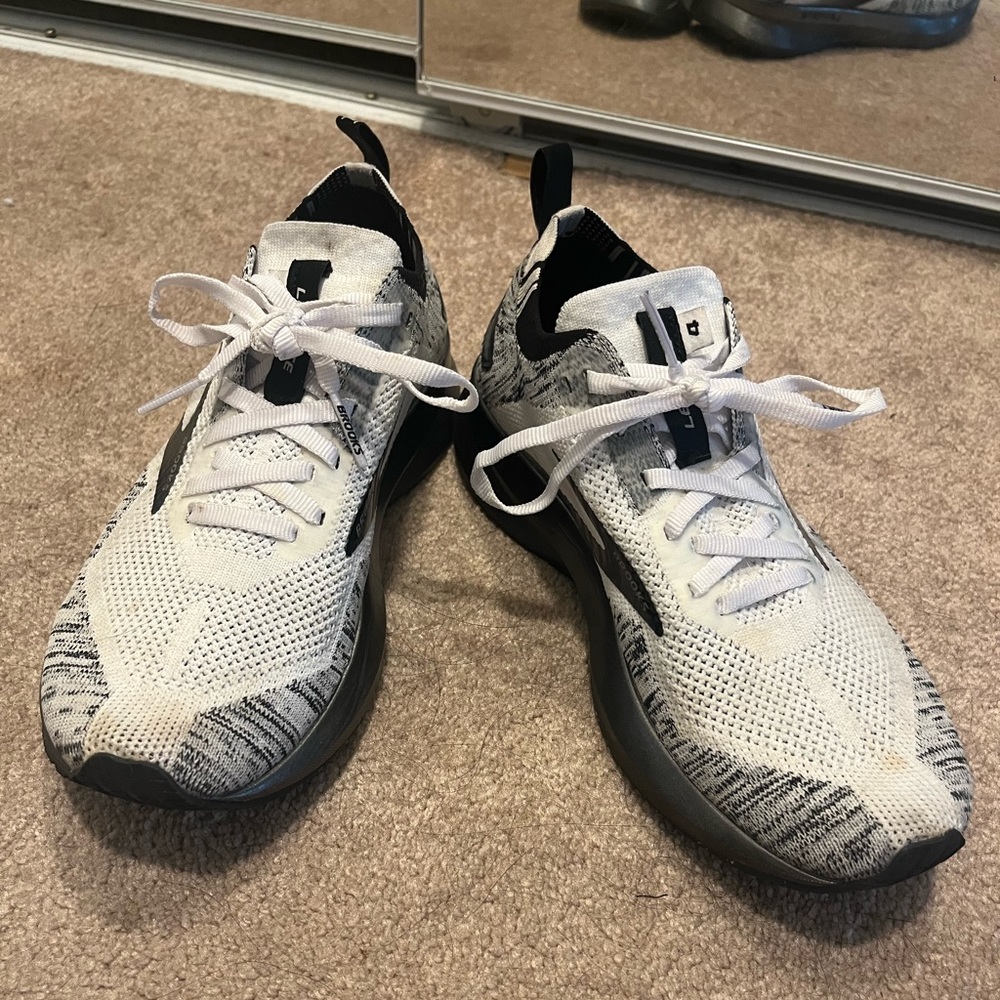 Brooks sneakers